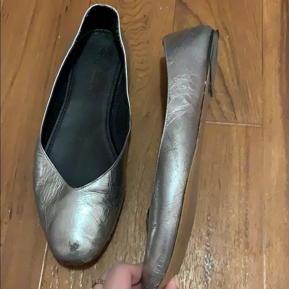 Rebecca minkoff metallic silver flats size 8.5 - Picture 6 of 8